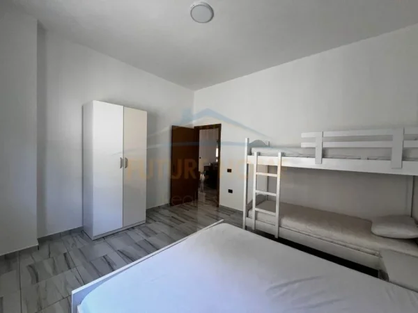 Shkallnur, shitet apartament 2+1+Ballkon Kati 1, 94 m² 105.000 € (Durres)