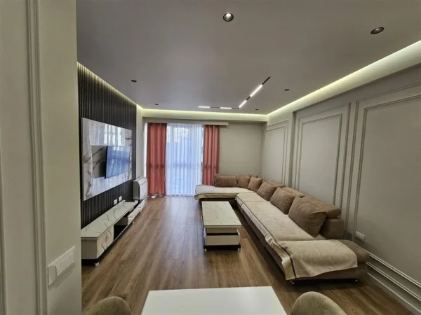 Tirane, jepet me qera apartament 1+1+Ballkon Kati 1, 60 m² 500 € (Urban Gate)