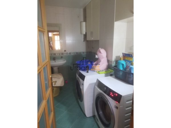 Shitet, Apartament 2+1+2 + Verandë, Don Bosko, Tiranë - 180.000€ | 140 m²