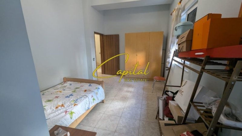 Tirane, jepet me qera apartament 1+1 Kati 2, 65 m² 450 € (ISH BLLOKU)