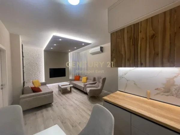Tirane, shes apartament 2+1 Kati 9, 112 m² (UNIVERSITETIT MESDHETAR)