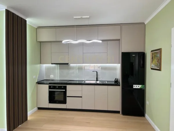 Tirane, shes apartament 2+1 Kati 3, 88 m² 145.000 € (astir)