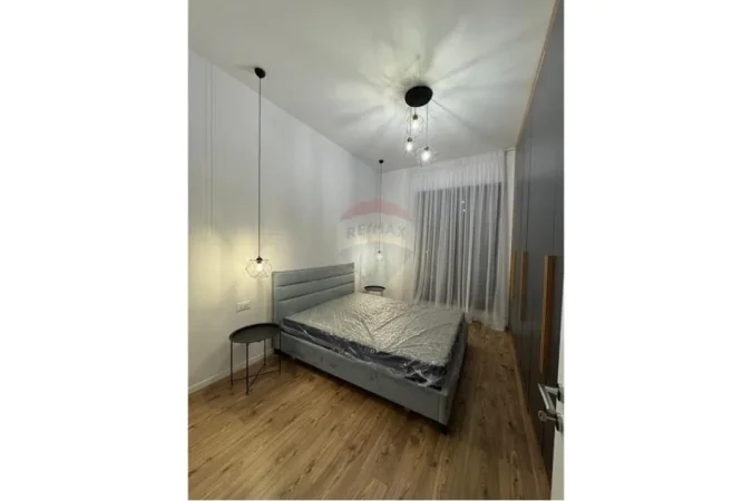 Tirane, jepet me qera apartament 1+1 , 76 m² 800 € (Kompleksi Delijorgji)