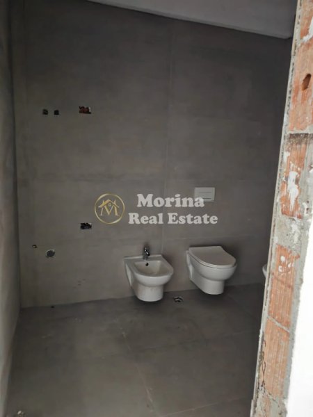 Tirane, shes apartament 1+1 Kati 2, 83 m² 100.000 € (Paskuqan)