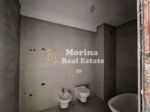 Tirane, shes apartament 1+1 Kati 2, 83 m² 100.000 € (Paskuqan)