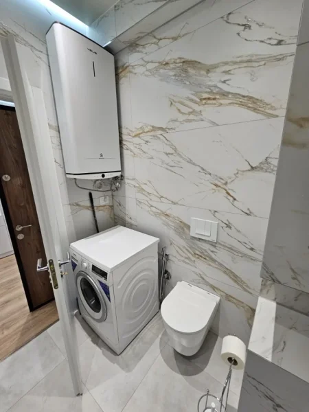 Tirane, jepet me qera apartament 1+1 , 70 m² 500 € 