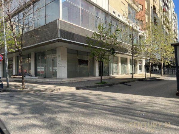 Tirane, shes ambjent biznesi Kati 0, 405 m² 1.175.000 € (jordan misja)