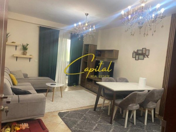 Tirane, jepet me qera apartament 1+1 Kati 2, 70 m² 500 € (KOMUNA E PARISIT)