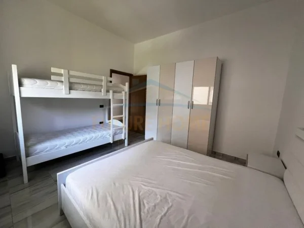 Durres, shitet apartament 2+1+Aneks+Ballkon Kati 1, 105.000 € (Shkallnur, Durres)