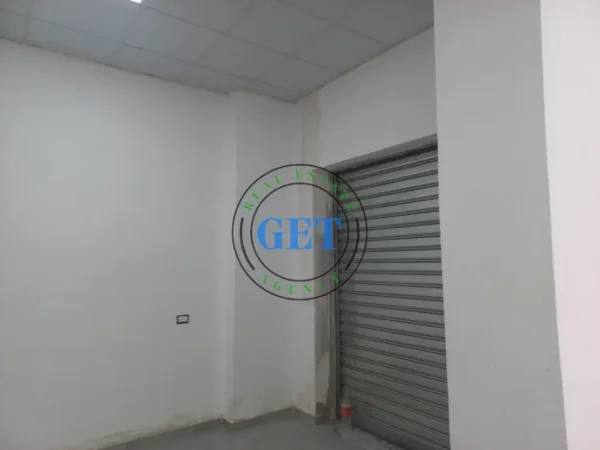 Durres, jepet me qera ambjent biznesi Kati 0, 90 m² 600 € 
