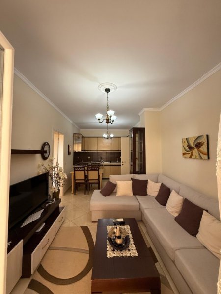 Japim me qira Apartament 2+1 plus postparkim, tek Tregu i Ri Elektrik ne Ali Dem.