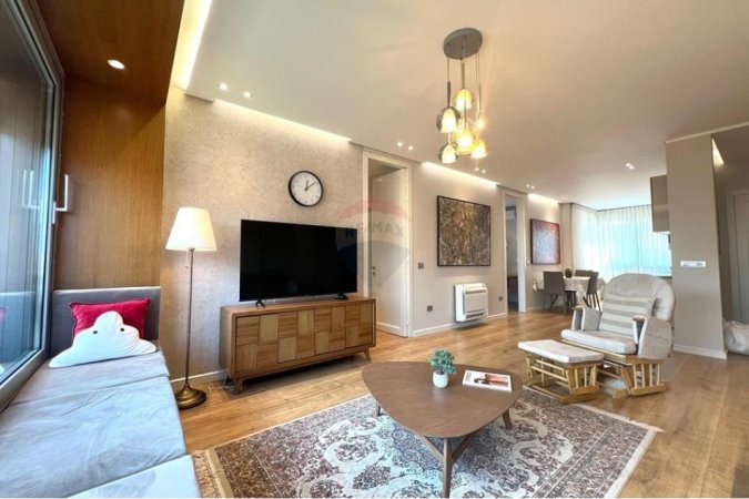 Tirane, jepet me qera apartament 2+1 , 120 m² 1.200 € (Ambasada Amerikane)