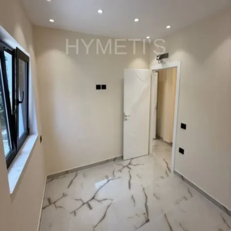 Tirane, jepet me qera Vile 3+1 , 80 m² 1.000 € (Rruga E Elbasanit 10, Njësia Bashkiake 2 1010)