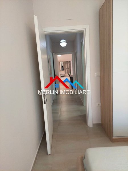 Tirane, shitet apartament 3+1+Ballkon Kati 3, 121 m² 182.000 € (RRUGA PASHO HYSA)