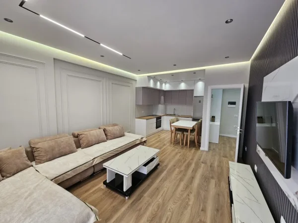 Tirane, jepet me qera apartament 1+1 Kati 1, 71 m² 500 € (URBAN GATE)