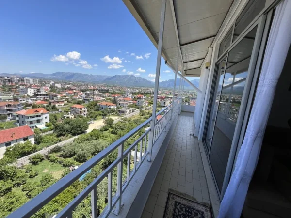 Tirane, shitet apartament 2+1+Ballkon Kati 7, 78 m² 95.000 € (Bulevardi blu)