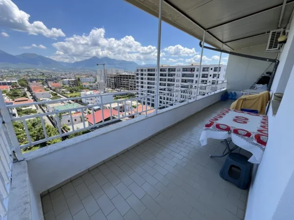 Tirane, shitet apartament 2+1+Ballkon Kati 7, 78 m² 95.000 € (Bulevardi blu)
