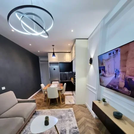 Tirane, shitet apartament 2+1 , 90 m² 17.900.000 € (Tirana Golden Park)