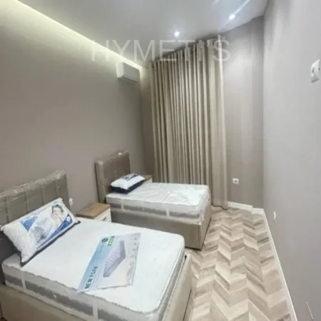Tirane, jepet me qera apartament 2+1 Kati 7, 120 m² 1.200 € (Rruga E Barrikadave 4, Njësia Bashkiake 2 1017)