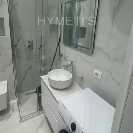 Tirane, jepet me qera apartament 2+1 Kati 7, 120 m² 1.200 € (Rruga E Barrikadave 4, Njësia Bashkiake 2 1017)