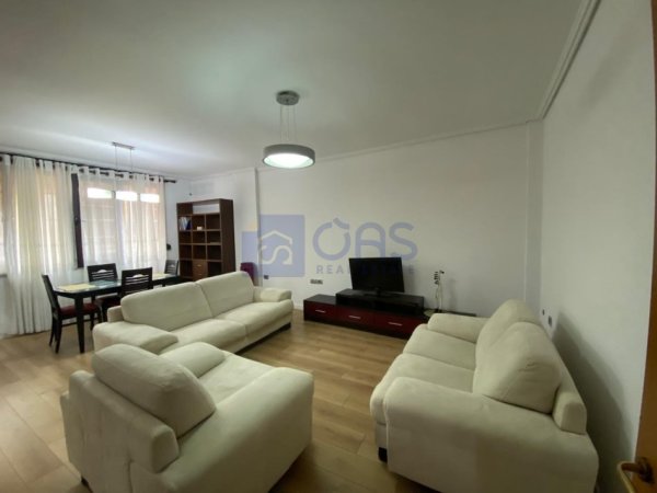 Tirane, jepet me qera apartament 2+1+Aneks+Ballkon Kati 3, 97 m² 650 € (Rruga Sulejman Delvina)