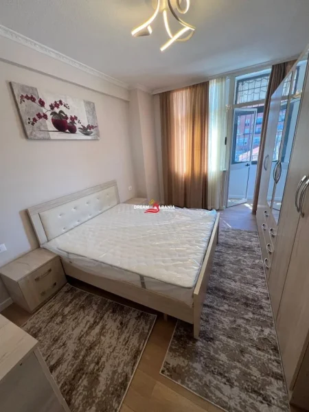 Tirane, shitet apartament 2+1 , 100 m² 160.000 €