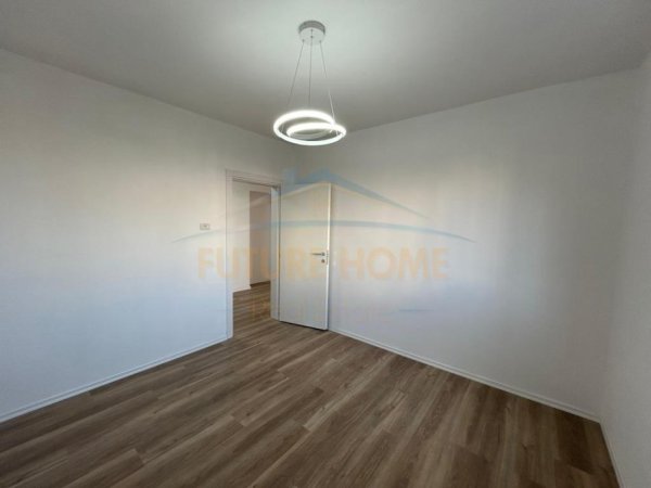 Durres, shitet apartament 2+1 Kati 2, 61 m² 81.000 € (Lagjia 5, Prane Stadiumit)
