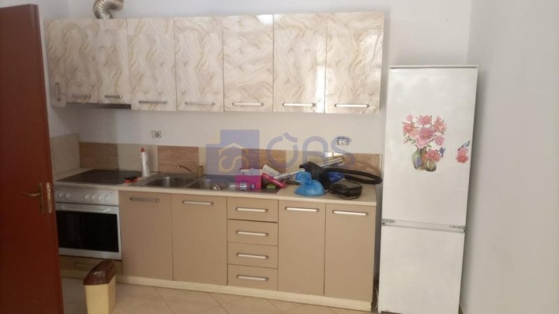 Tirane, jepet me qera apartament 2+1+Aneks+Ballkon Kati 4, 90 m² 400 € (Rruga Loni Ligori , Astir)