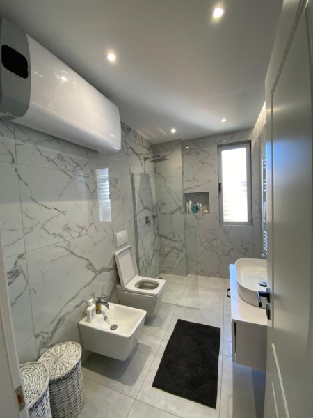 Tirane, shitet apartament 2+1+Ballkon Kati 4, 112 m² 224.000 € (Kodra e Diellit)