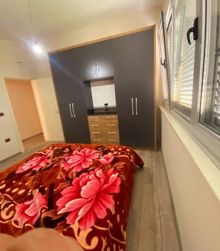 Tirane, jepet me qera apartament 1+1 Kati 2, 72 m² 500 € 