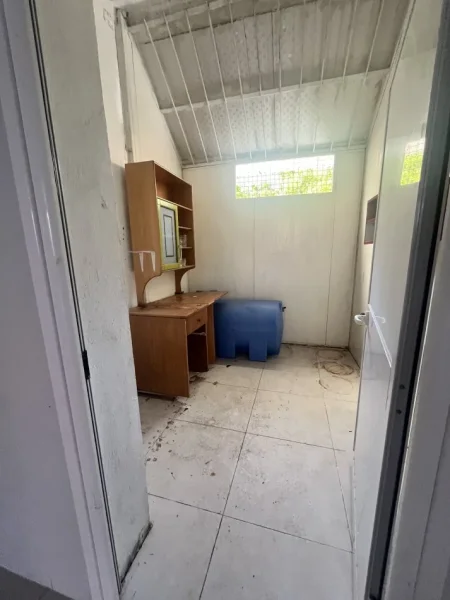 Tirane, jepet me qera ambjent biznesi Kati 0, 105 m² 800 € 