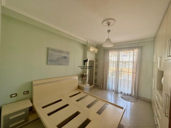 Tirane, jepet me qera apartament 3+1 Kati 8, 110 m² 600 € (ASTIR)