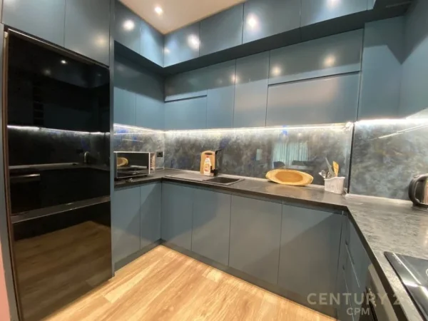 Tirane, jepet me qera apartament 1+1 Kati 6, 81 m² 650 € (Rruga Siri Kodra)
