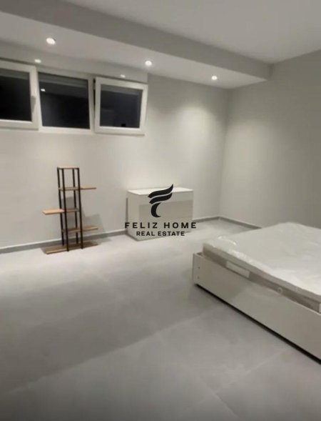 Tirane, jepet me qera apartament 1+1+Ballkon Kati 1, 60 m² 450 € (RRUGA E DIBRES)
