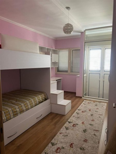 Tirane, jepet me qera apartament 2+1+Ballkon Kati 8, 100 m² 650 € (Don Bosko , Vizion Plus Viva Market)