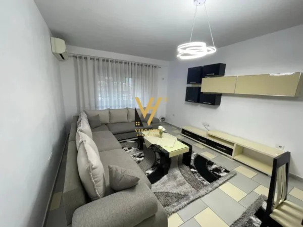 Tirane, shitet apartament 3+1+Ballkon Kati 2, 138 m² 240.000 € (LIQENI THATE)