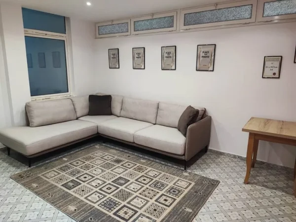 Tirane, shitet apartament 2+1 Kati 1, 90 m² 80.000 € 