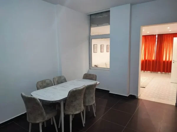 Tirane, shitet apartament 2+1 Kati 1, 90 m² 80.000 € 