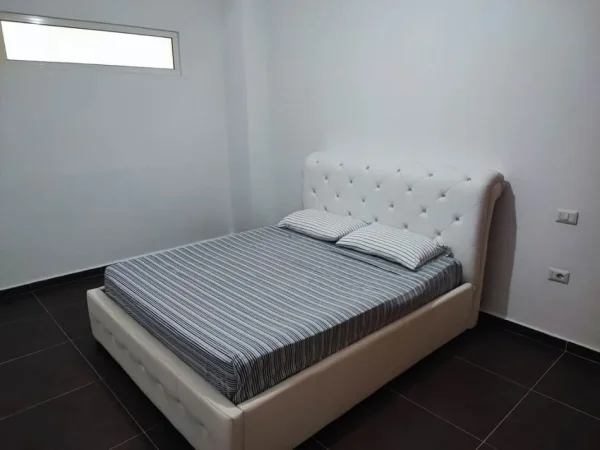 Tirane, shitet apartament 2+1 Kati 1, 90 m² 80.000 € 