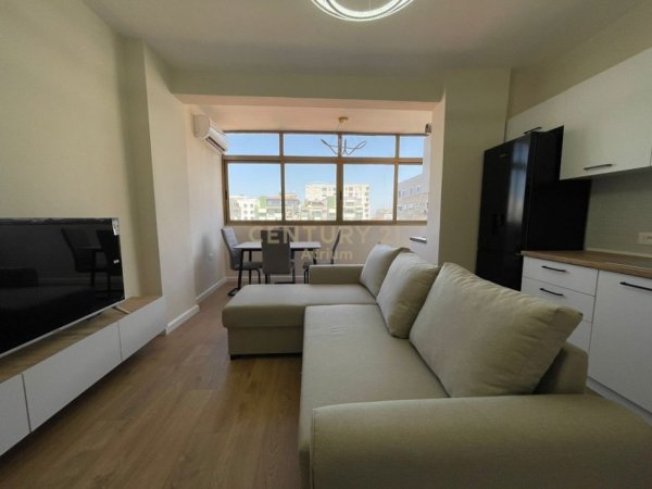 Tirane, jepet me qera apartament 2+1 Kati 5, 850 m² 650 € (ISH PARK)