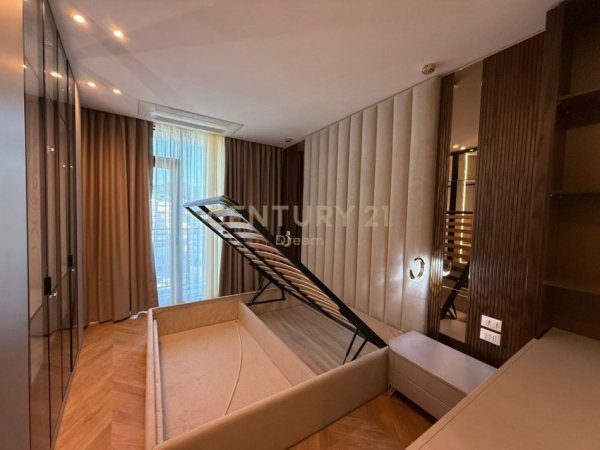 Tirane, jepet me qera apartament 2+1 Kati 9, 126 m² 2.000 € (REZIDENCA LAKE VIEW !)