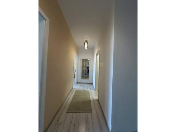 Tirane, jepet me qera apartament 2+1 Kati 4, 112 m² 1.400 € (Rruga e Elbasanit, Tiranë)
