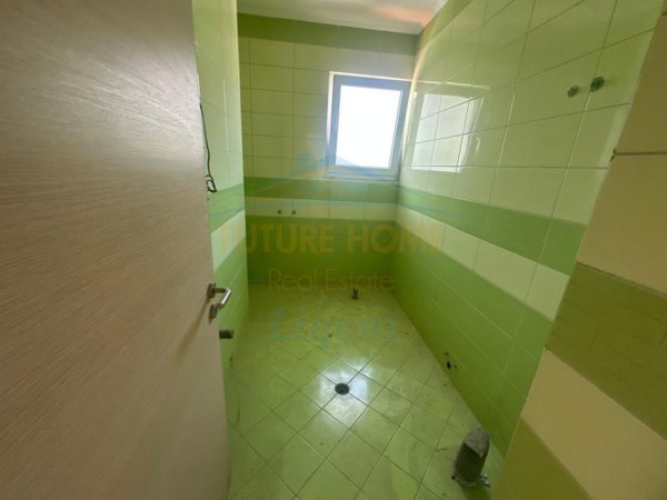 Tirane, shitet apartament 2+1 Kati 2, 103 m² 139.000 € 