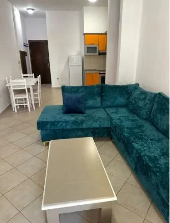 JEPET ME QERA SUPER APARTAMENT 1+1 NE ASTIR, PRANË BAR SANTANA 400 €