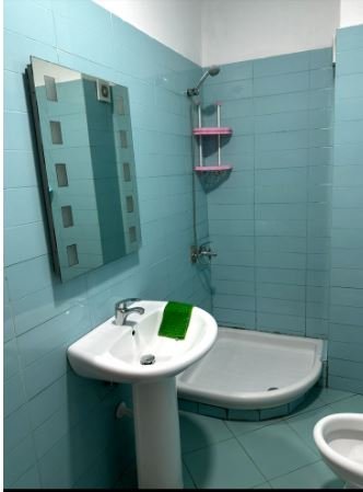 Tirane, jepet me qera apartament 1+1 Kati 2, 60 m² 400 € ( JEPET ME QERA SUPER APARTAMENT 1+1 NE ASTIR, PRANË BAR SANTANA)