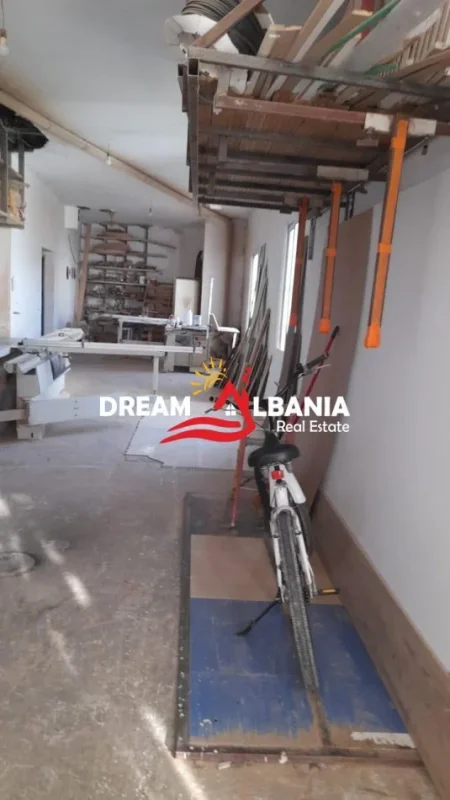 Tirane, jepet me qera magazine Kati 0, 400 m² 1.000 € (Ish Dogana - ID 4281263)