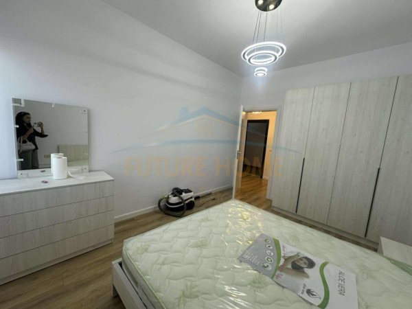 Tirane, jepet me qera apartament 1+1 Kati 4, 65 m² 370 € 