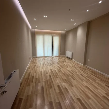 Tirane, shitet apartament 2+1+Ballkon Kati 4, 110 m² 286.000 € (Square 21)