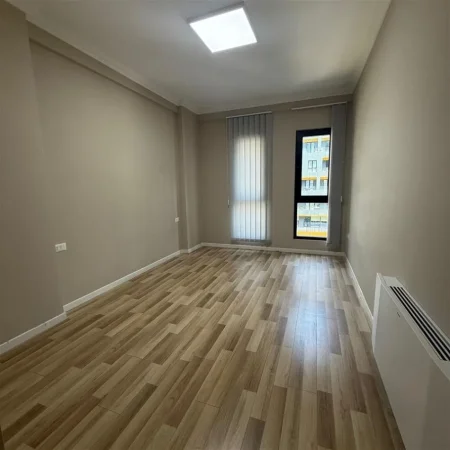 Tirane, shitet apartament 2+1+Ballkon Kati 4, 110 m² 286.000 € (Square 21)