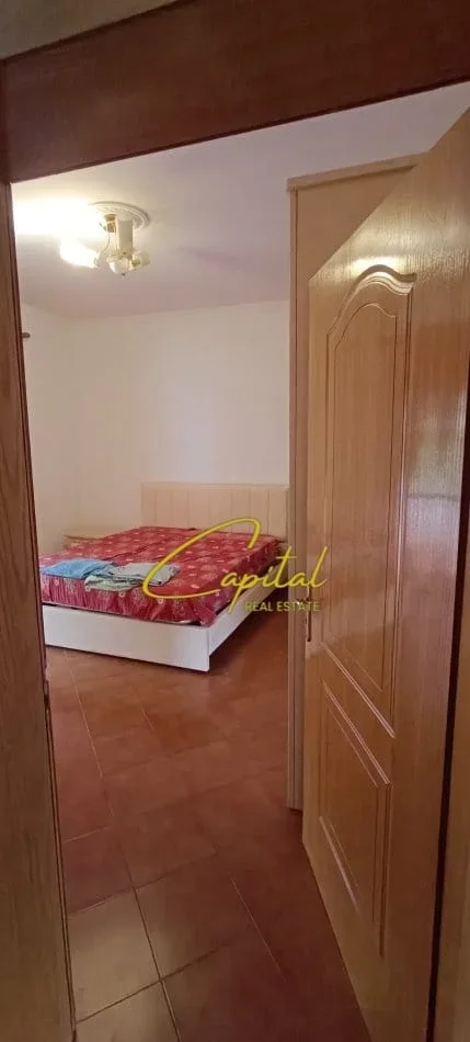 Tirane, jepet me qera apartament 2+1 Kati 2, 180 m² 600 € (ALI DEMI)